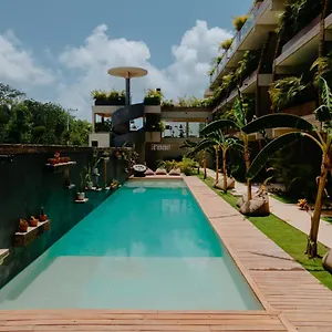 https://xamira-tulum-luxury-condo.tulum-hotels.net